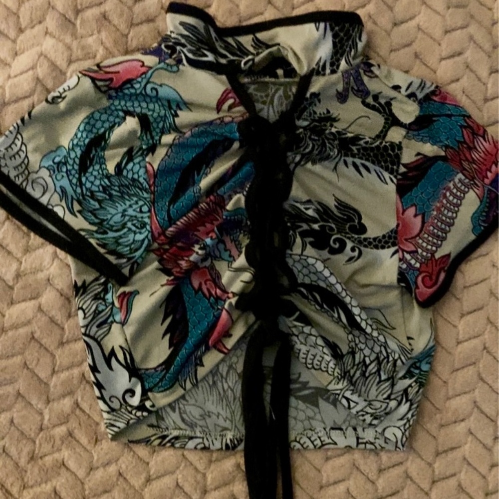 Women’s clothing lot of 120 items
